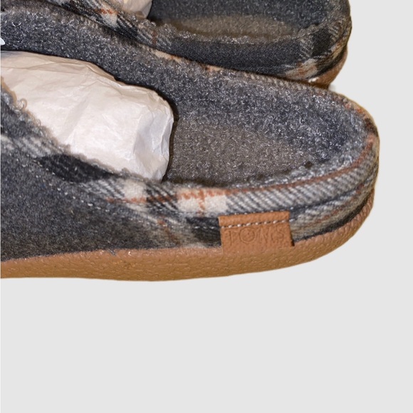 Tom’s Berkeley Slippers - Picture 3 of 7